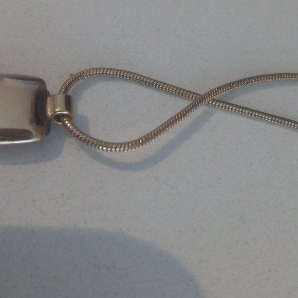 Gold Earrings & Necklace Set - Picture 4 of 5